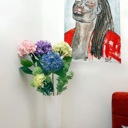 Apartamento Feels Like Alegria Art Gallery